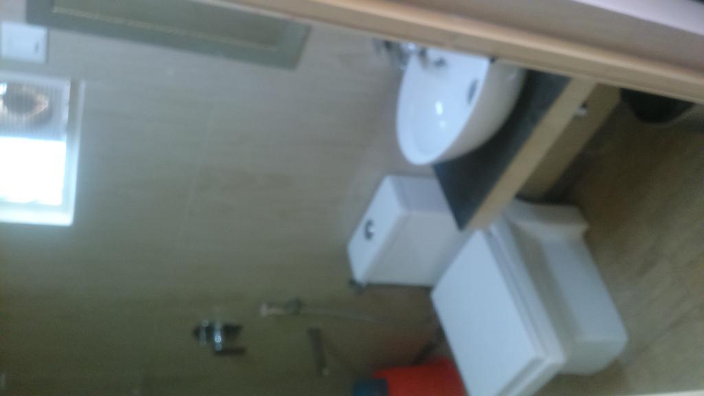 Breeze Hotel Силигури Экстерьер фото